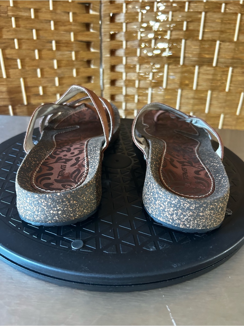 Teva Brown Leather Toe Ring Slide Sandals Comfort Slides Women’s 8 - Picture 6 of 12